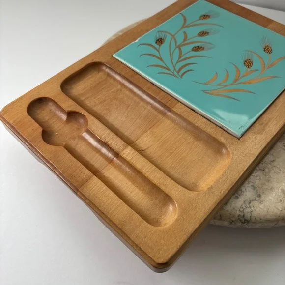 Vintage Mid Century Modern Wheat Design Serving Tray with Turquoise Tile - Picture 6 of 13